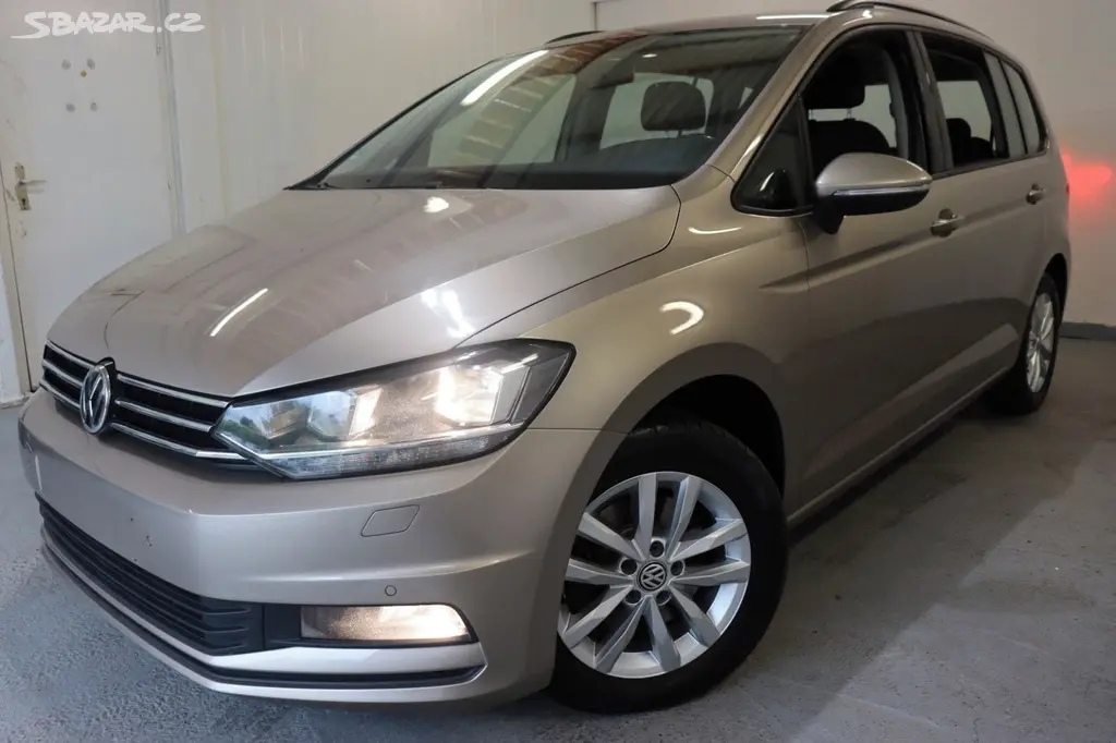 Náhled: Volkswagen Touran Highline 2.0 TDi - 150 PS
